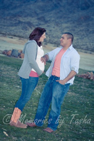 Twentynine Palms Photographer - Maternity Photography - Gender Announcement Photography-30