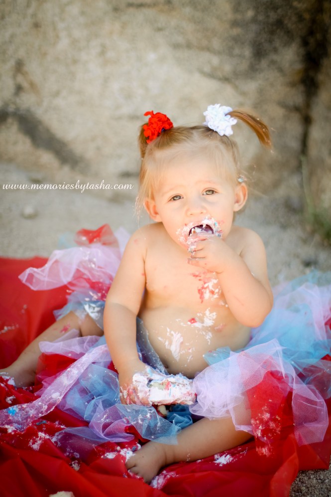 Twentynine Palms Photographer - Couples Photography - Family Photography - Children's Photography - Cake Smash-02