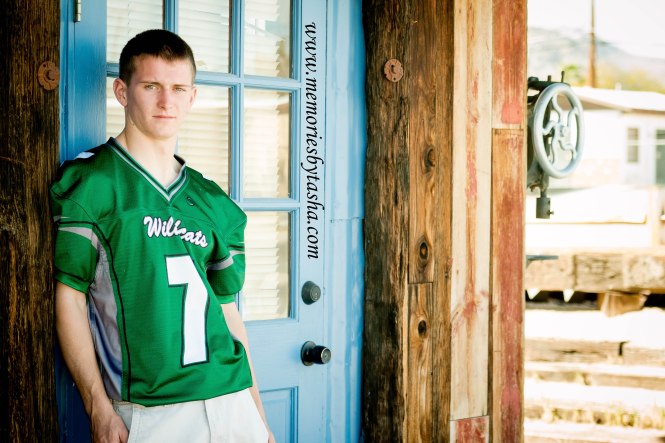 Twentynine Palms Photographer - Senior Portraits - Culver 4